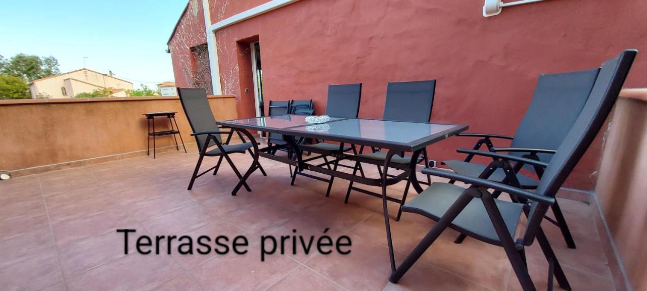 Le Barcares Logement Climatise Pour 6 Personnes, Draps Et Serviettes Non Fournis Air-Conditioned Accommodation For 6 People, Sheets And Towels Not Provided Alojamiento Con Aire Acondicionado Para 6 Personas, Sabanas Y Toallas No Incluidas Exteriör bild