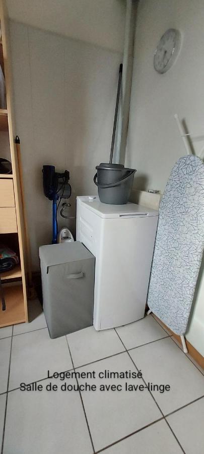 Le Barcares Logement Climatise Pour 6 Personnes, Draps Et Serviettes Non Fournis Air-Conditioned Accommodation For 6 People, Sheets And Towels Not Provided Alojamiento Con Aire Acondicionado Para 6 Personas, Sabanas Y Toallas No Incluidas Exteriör bild