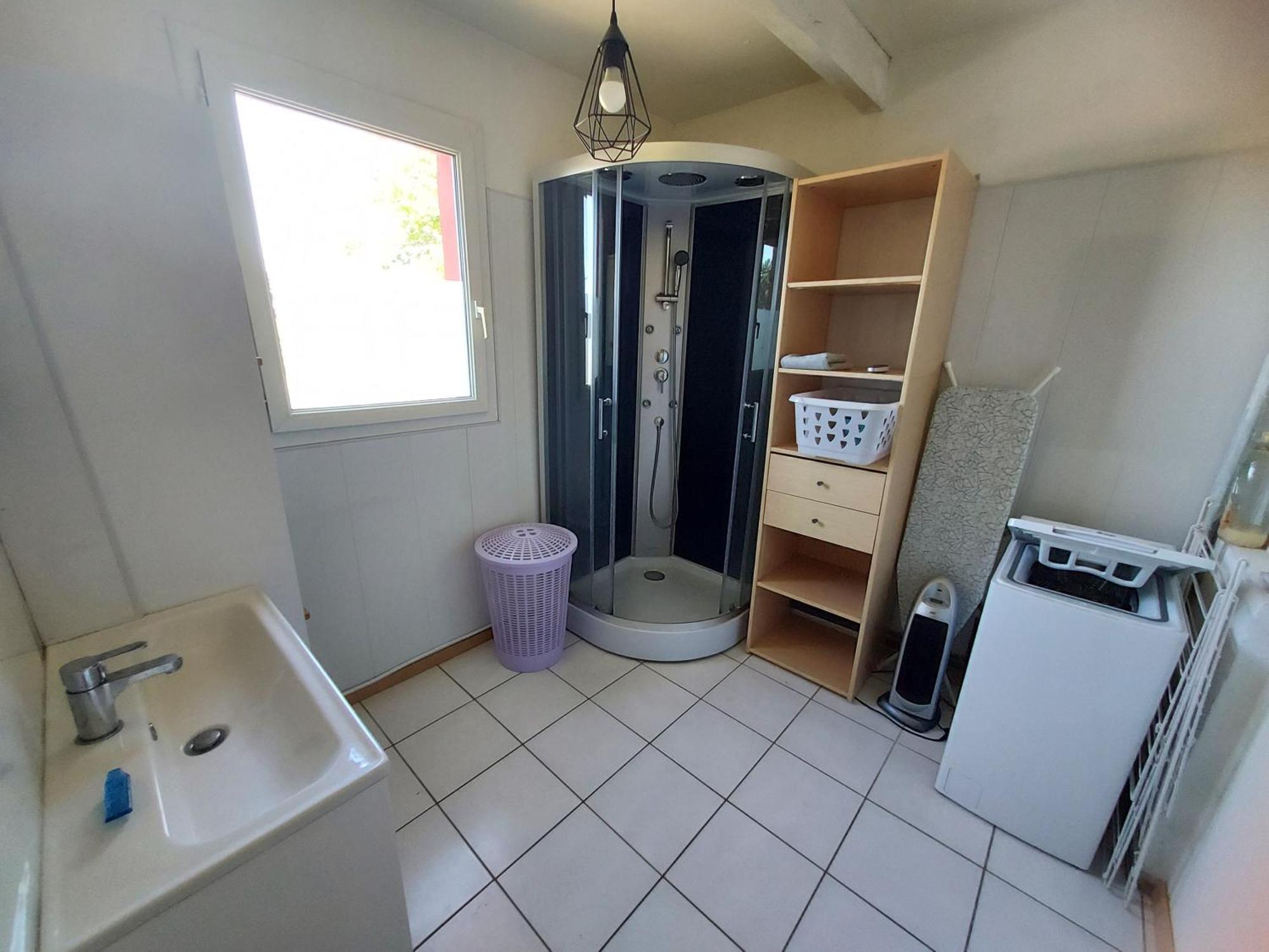 Le Barcares Logement Climatise Pour 6 Personnes, Draps Et Serviettes Non Fournis Air-Conditioned Accommodation For 6 People, Sheets And Towels Not Provided Alojamiento Con Aire Acondicionado Para 6 Personas, Sabanas Y Toallas No Incluidas Exteriör bild